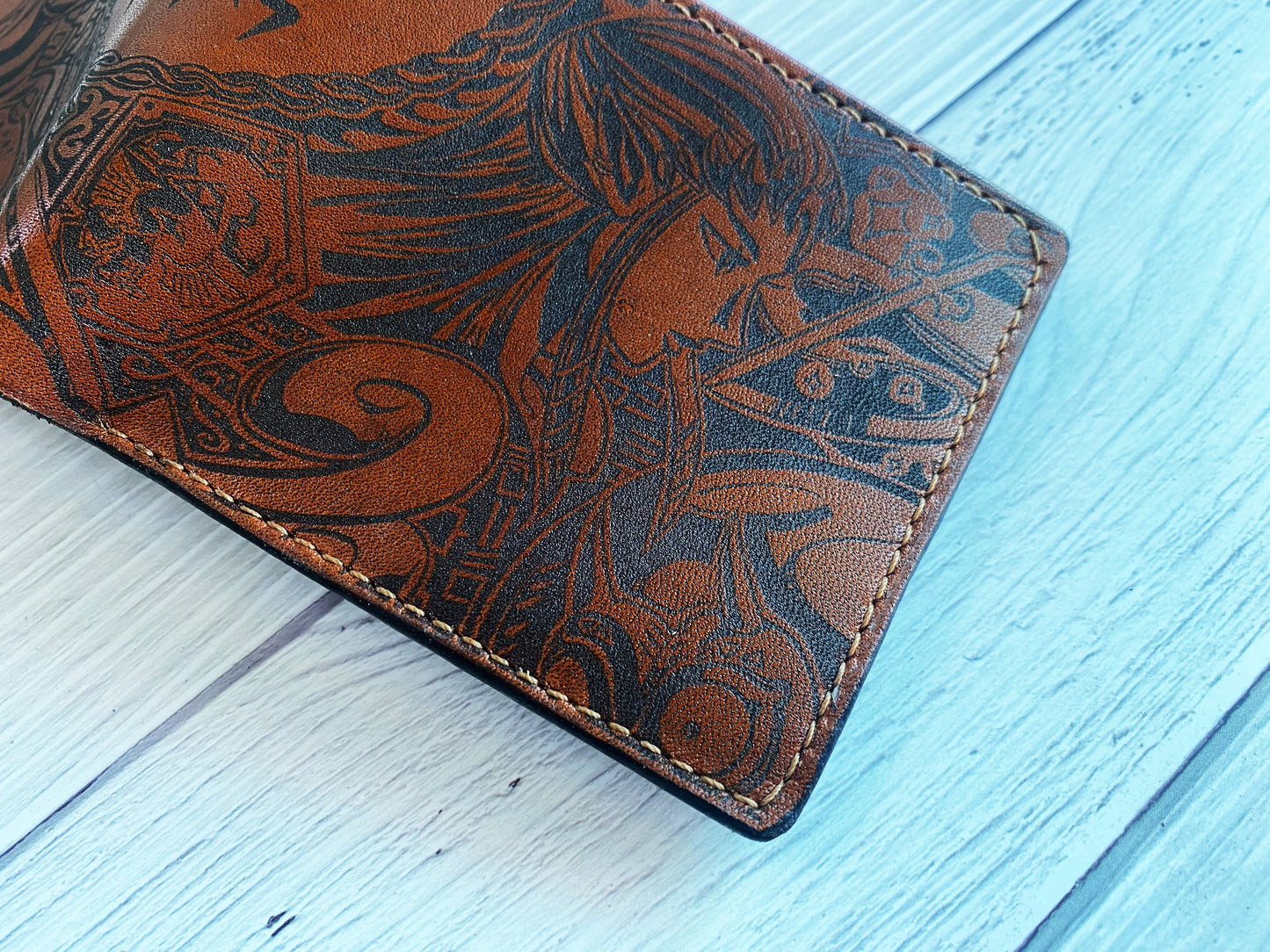 Legend of Zelda leather men's wallet, custom engraving wallet, gift for gamer, Zelda pattern gift for him