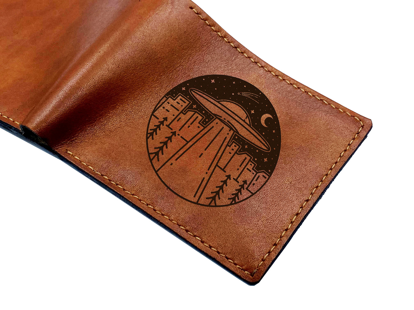 Alien UFO leather men's present, custom engrave gift ideas, Alien starship gift for boyfriend, leather anniversary fun art, wallet for boy