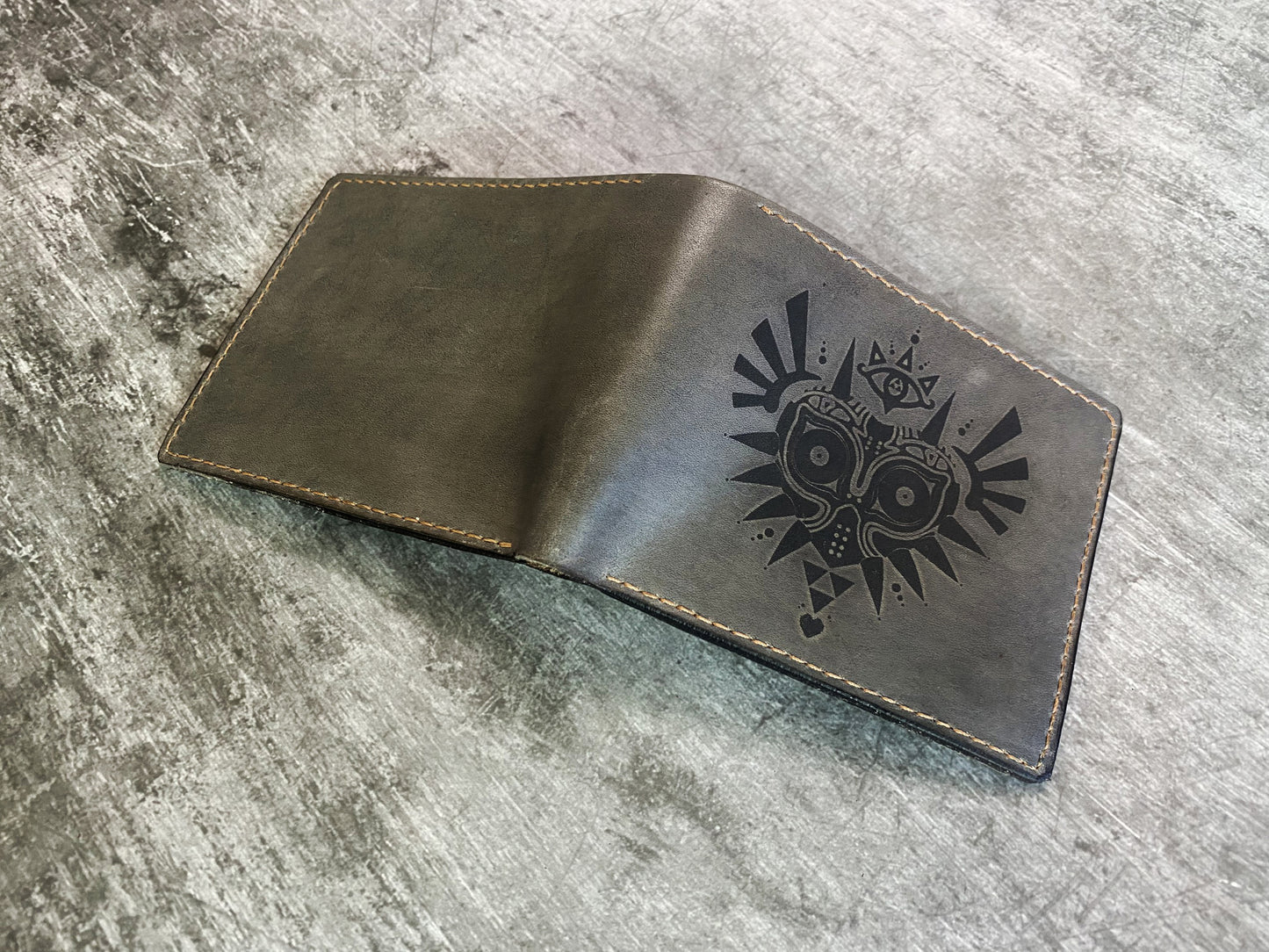 Personalized leather men's wallet, Majora Mask leather wallet, Majora mask gift for men, Legend of Zelda men present
