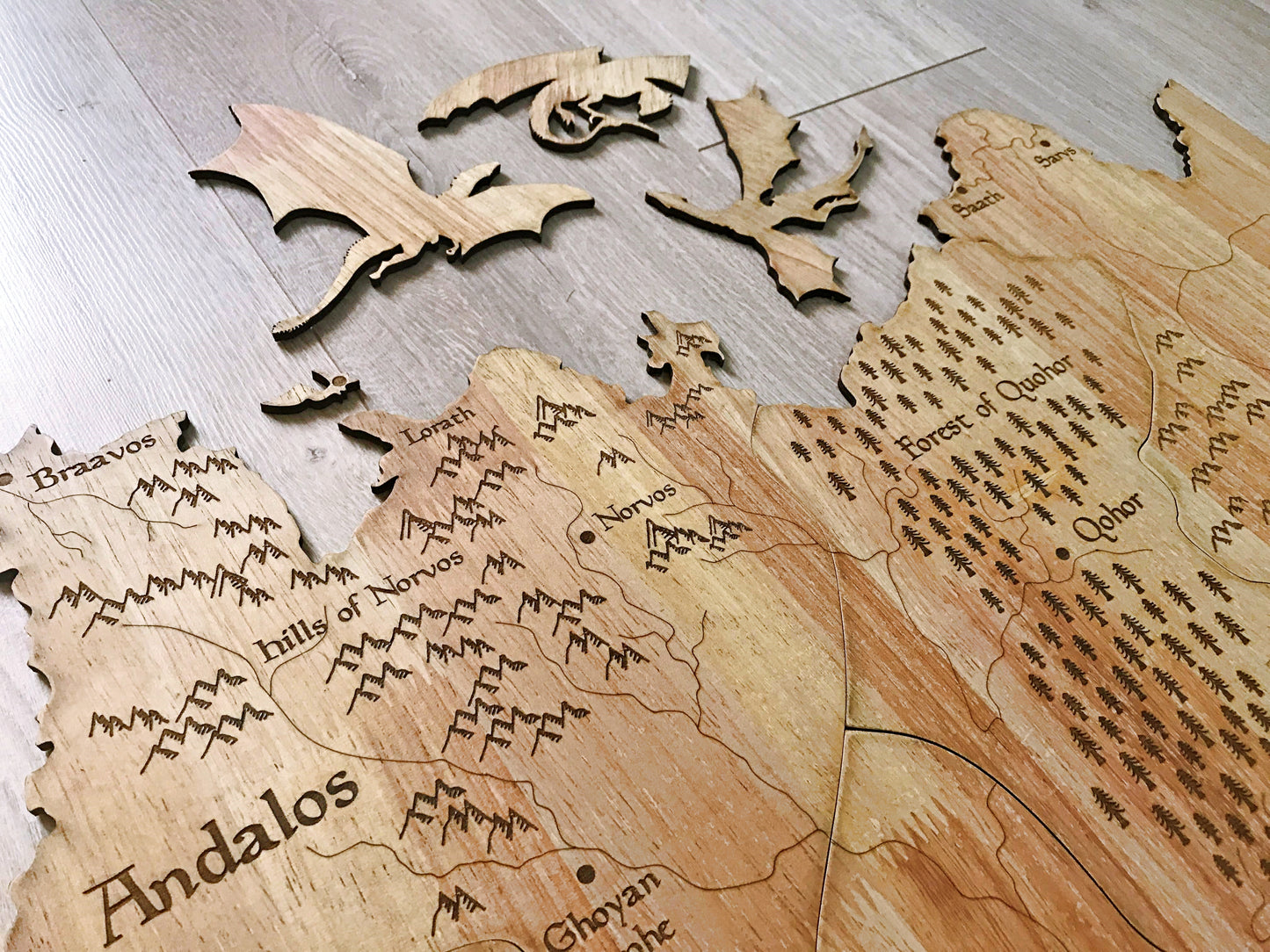Mayan Corner - Westeros seven kingdom wooden map wall decor, Essos G.G Martin wall art, Game of Thrones details map wall decoration