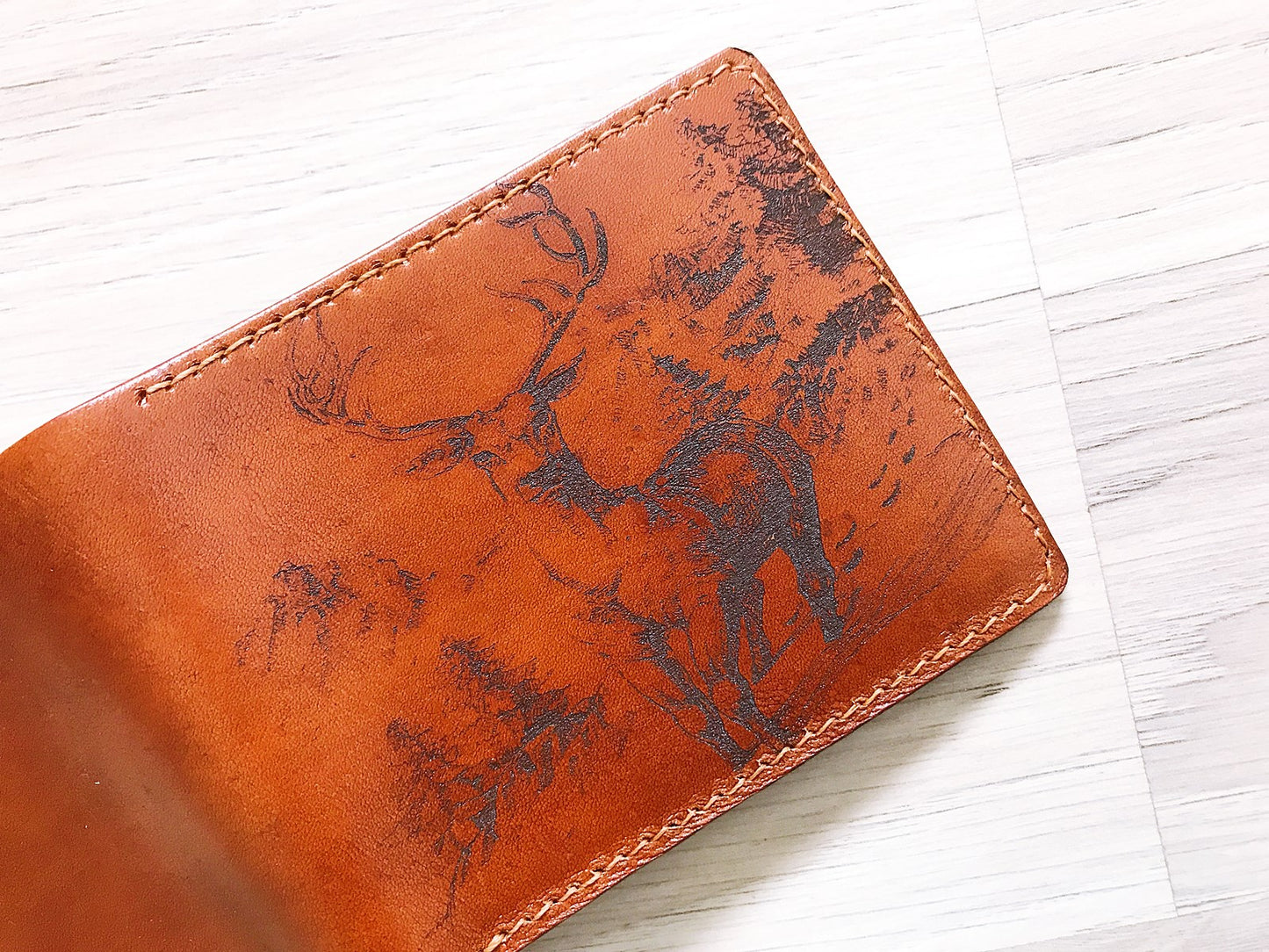 Mayan Corner - Deer hunter leather handmade men's wallet, custom gifts for him, father's day gifts, anniversary gift for men