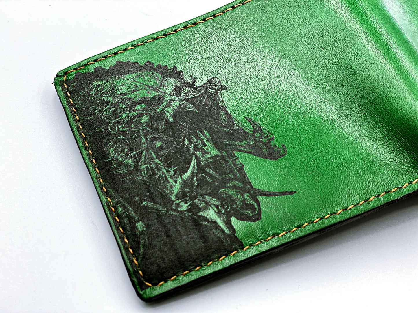 Mayan Corner - Predator vs Aliens xenomorph monster leather handmade men's wallet, custom gifts for him, father's day gifts, anniversary gift for men
