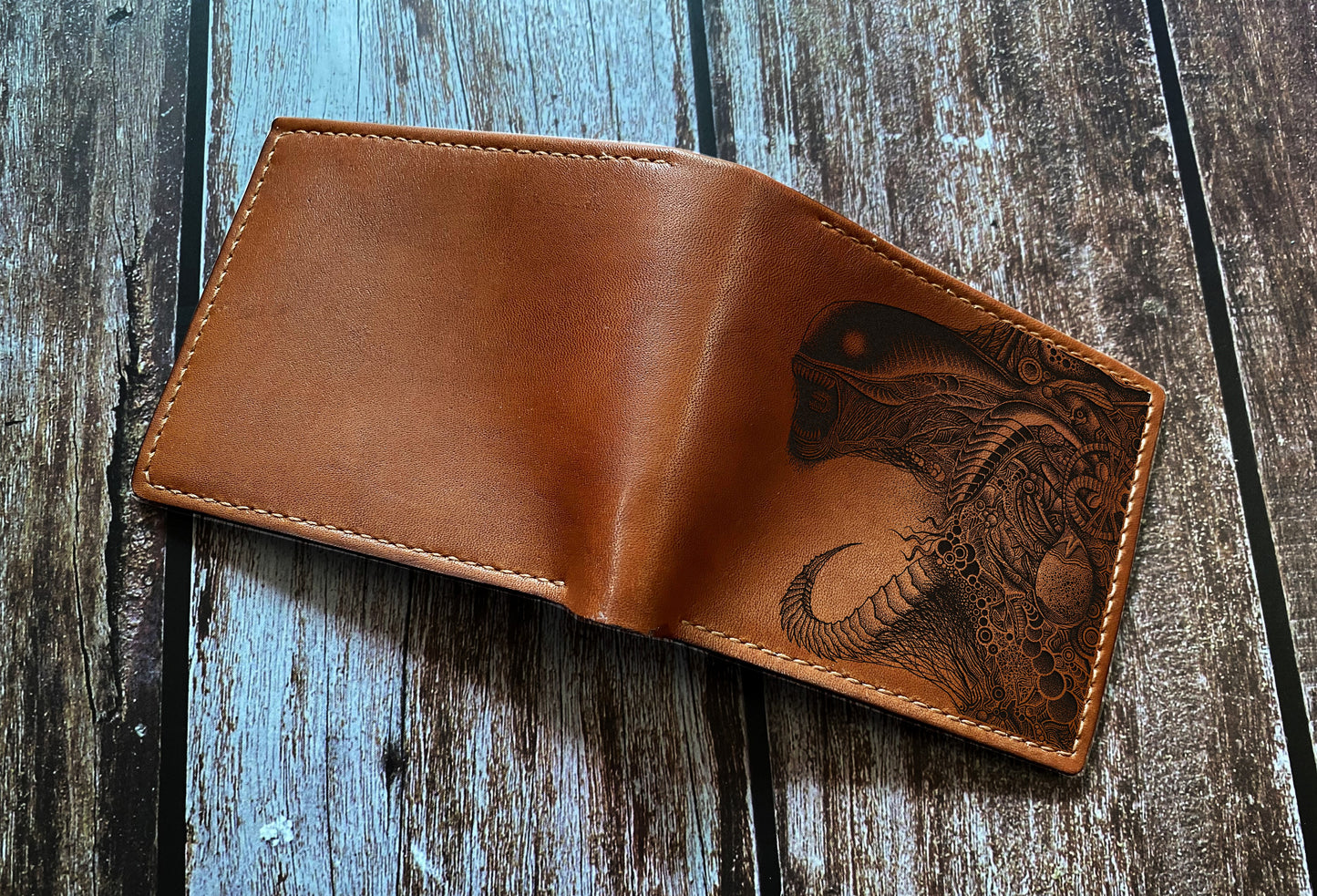 Horror alien leather gift for men, Xenomorph monster art wallet, custom gift ideas for boyfriend