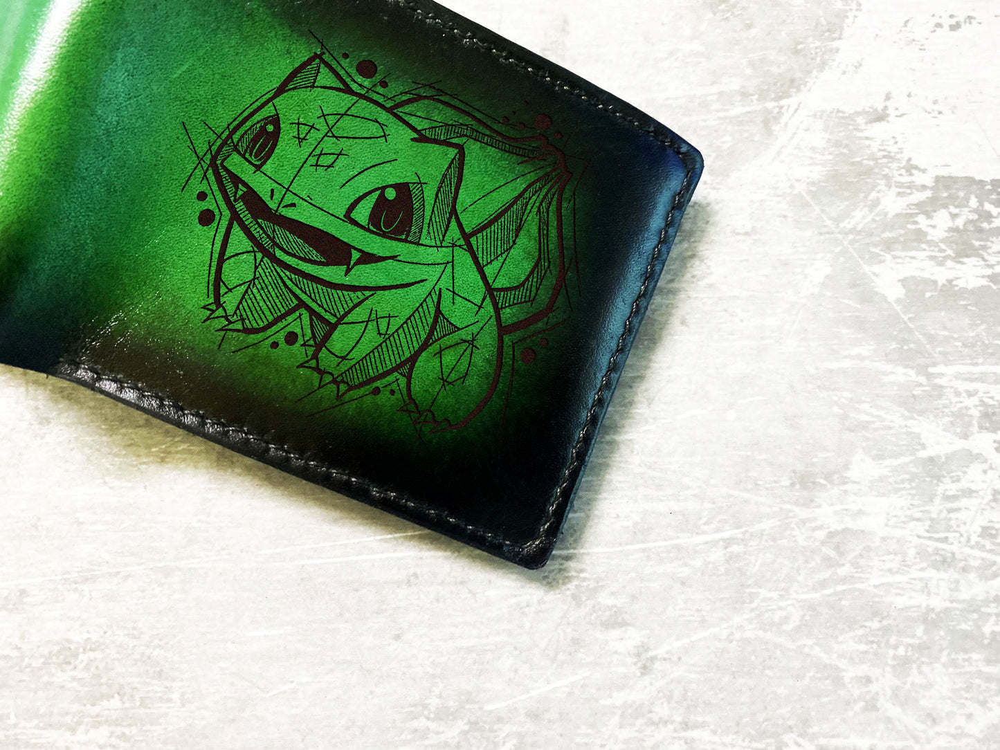 Bulbasaur Grass pokemon art gift ideas, customized leather wallet, pokemon drawing wallet, pokemon leather gift ideas for boyfriend, husband