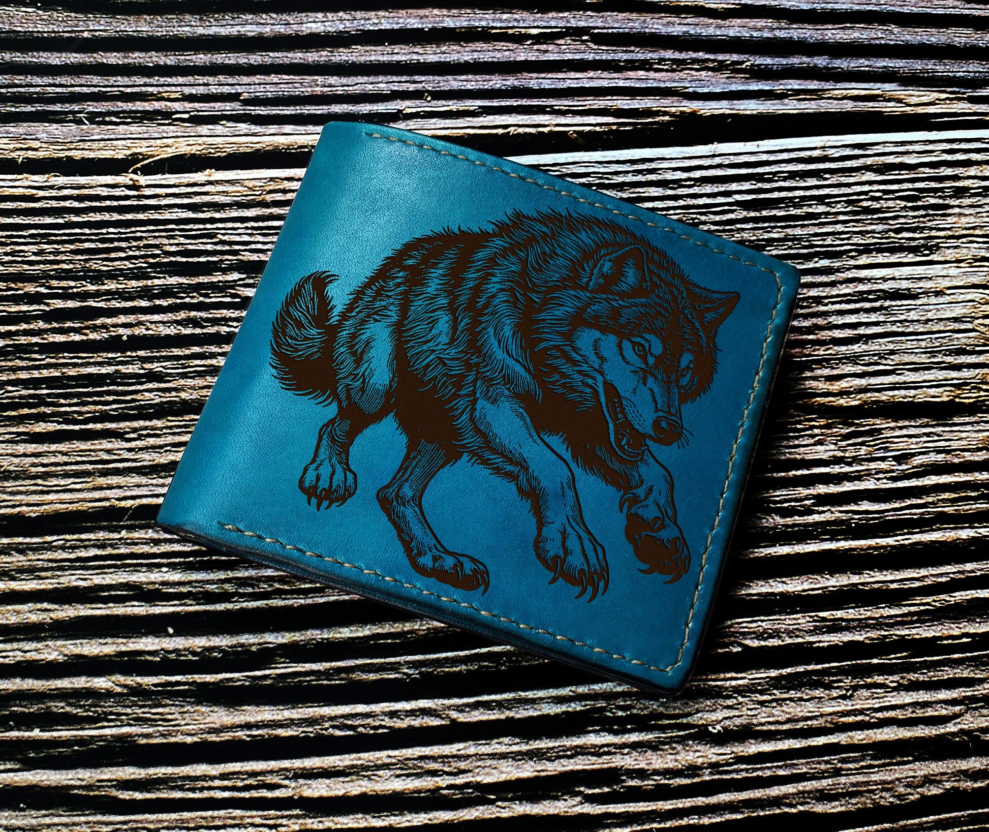 Wolf leather wallet, wolf drawing art present, custom engraving leather men wallet, predator wildlife animal gift ideas, wallet for dad