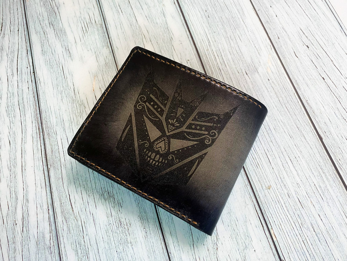 Autobot Decepticon logo engraved wallet, transformers art wallet, customized transformers wallet for him