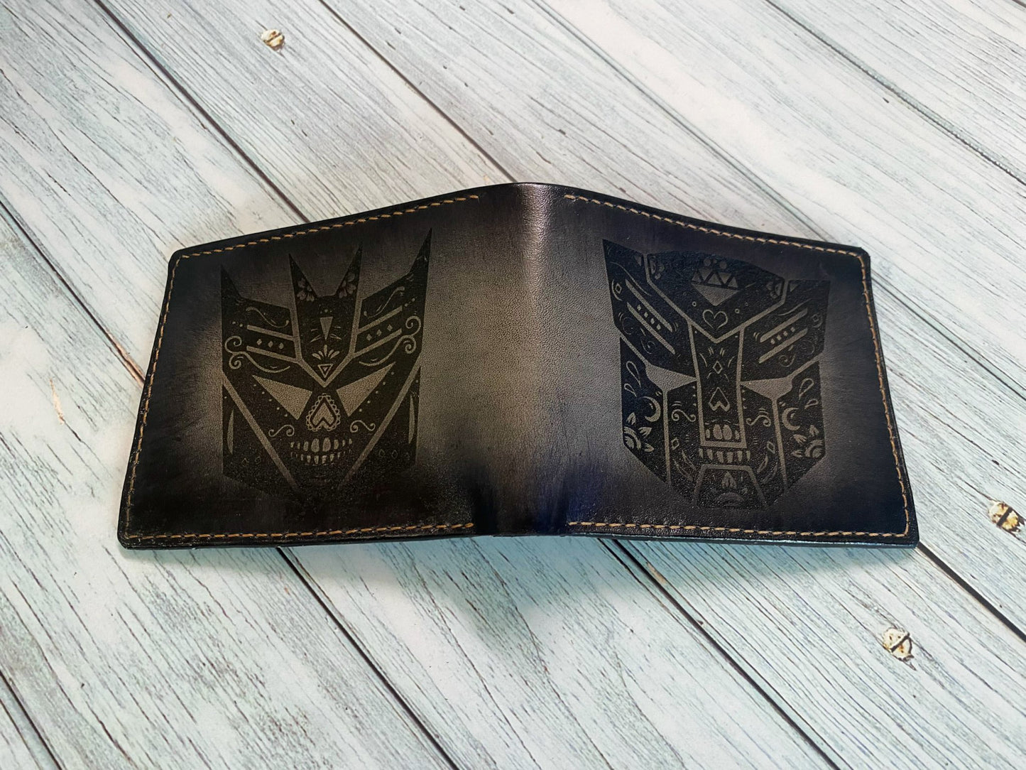 Autobot Decepticon logo engraved wallet, transformers art wallet, customized transformers wallet for him