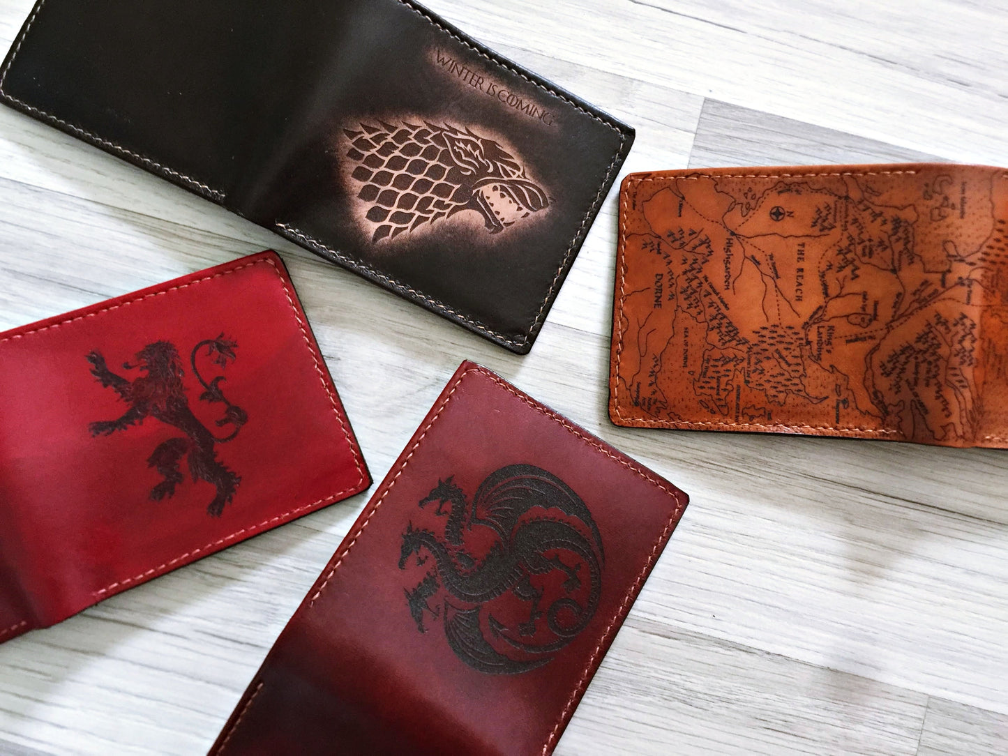 Mayan Corner - Game of Thrones leather men's wallet, men's gift ideas, personalized gift for him, anniversary present - House Lannister Logo