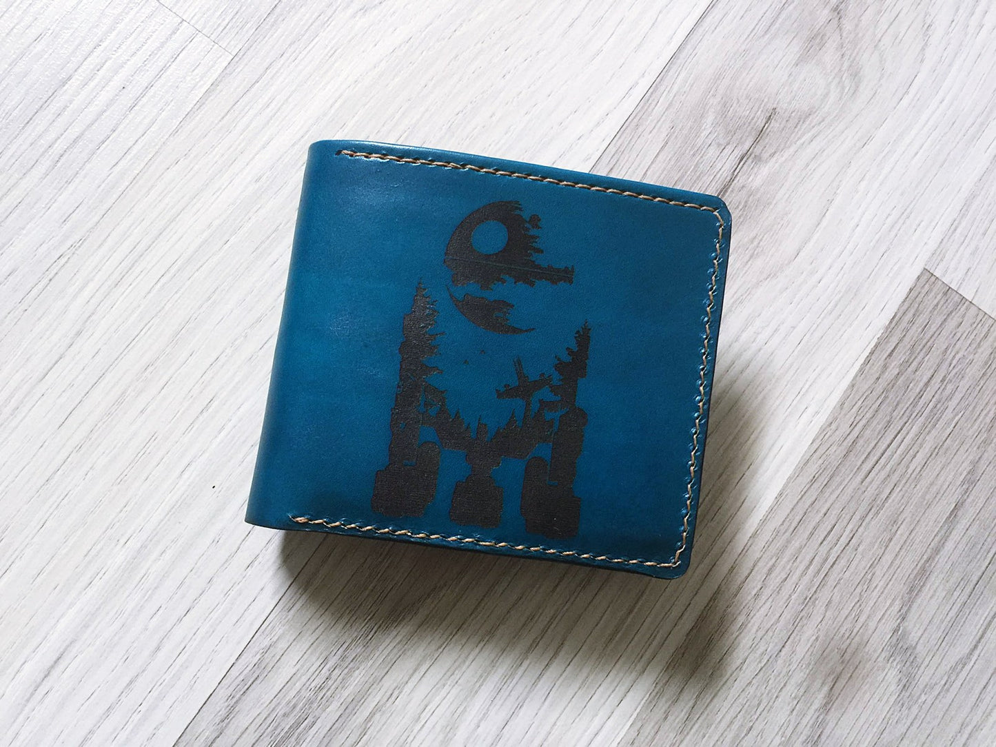 Mayan Corner - Starwars R2D2 robot custom leather handmade men's wallet, special gifts for him, brown leather men's wallet, wallet for dad, boyfriend, husband, anniversary present for men